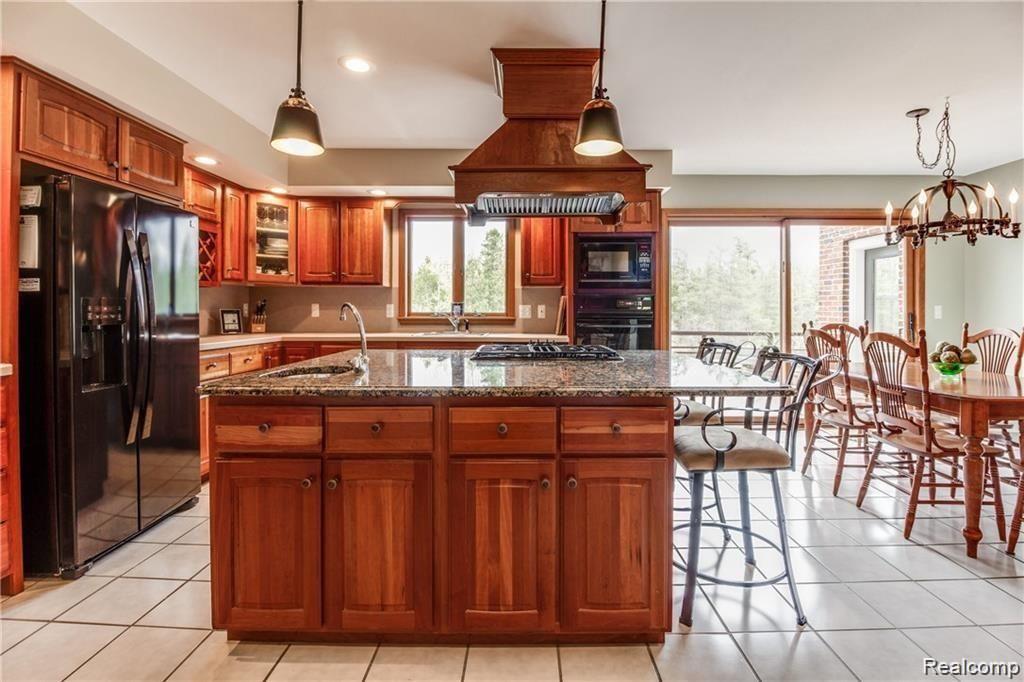 3485 East Sutton Road Dryden, MI 48428 - Photo 9 of 61 1.jpg