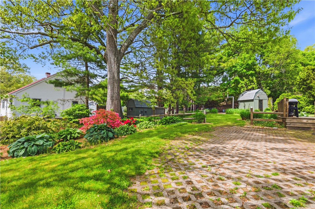 51 Quannacut Road Westerly, RI 02891 - Photo 29 of 38
