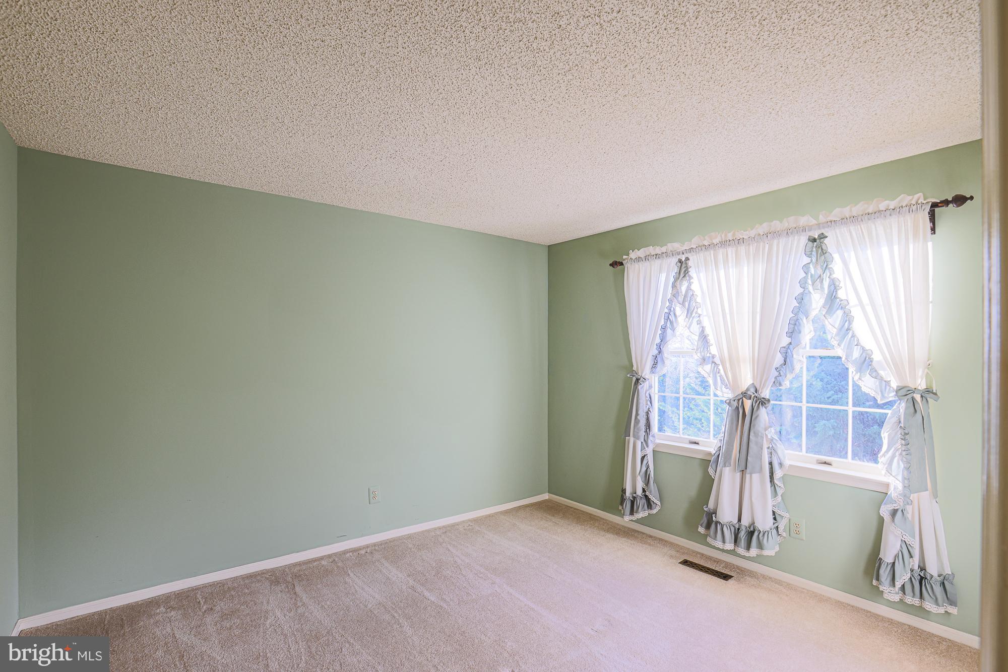 255 Hunters Ridge Road Lutherville-Timonium, MD 21093 - Photo 28 of 44 Bedroom
