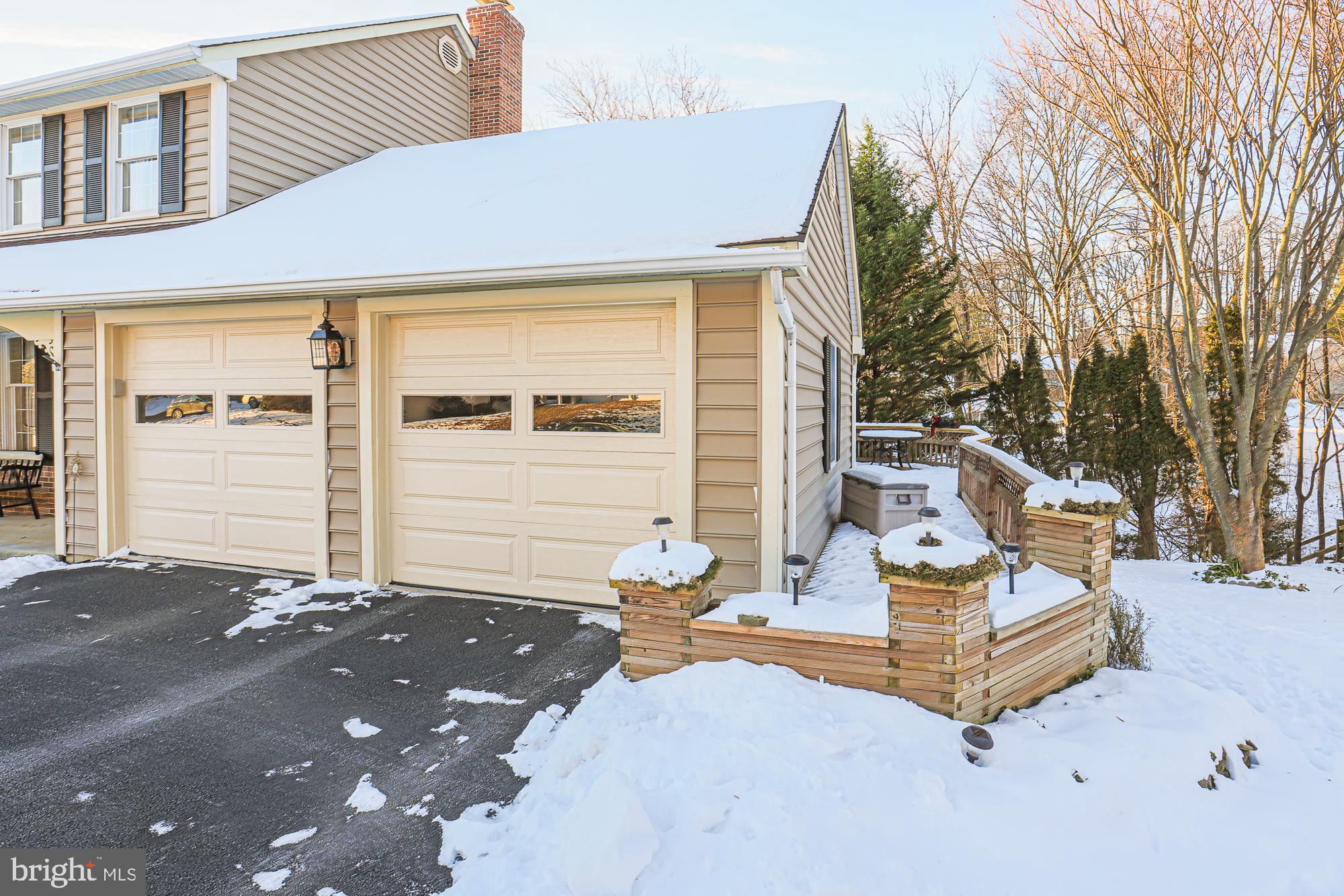 255 Hunters Ridge Road Lutherville-Timonium, MD 21093 - Photo 3 of 44 Garage