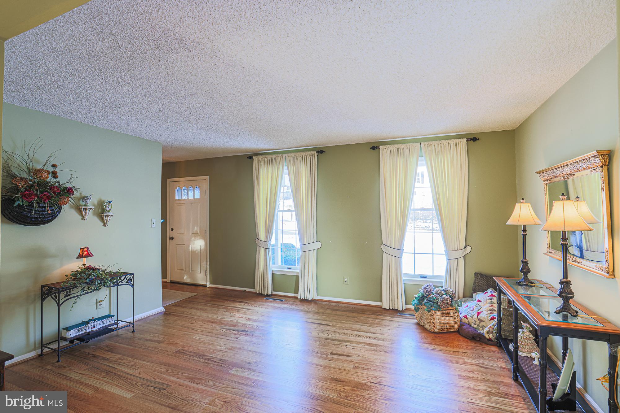 255 Hunters Ridge Road Lutherville-Timonium, MD 21093 - Photo 4 of 44 Living Room