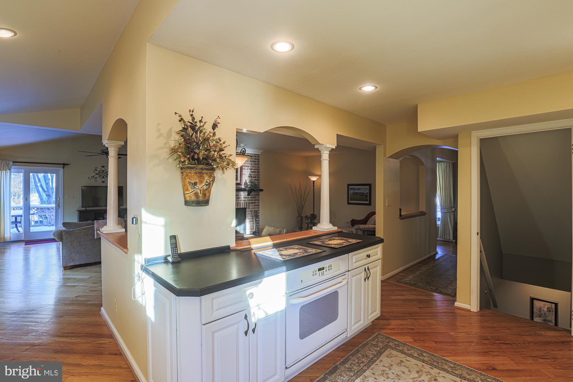 255 Hunters Ridge Road Lutherville-Timonium, MD 21093 - Photo 9 of 44 Kitchen