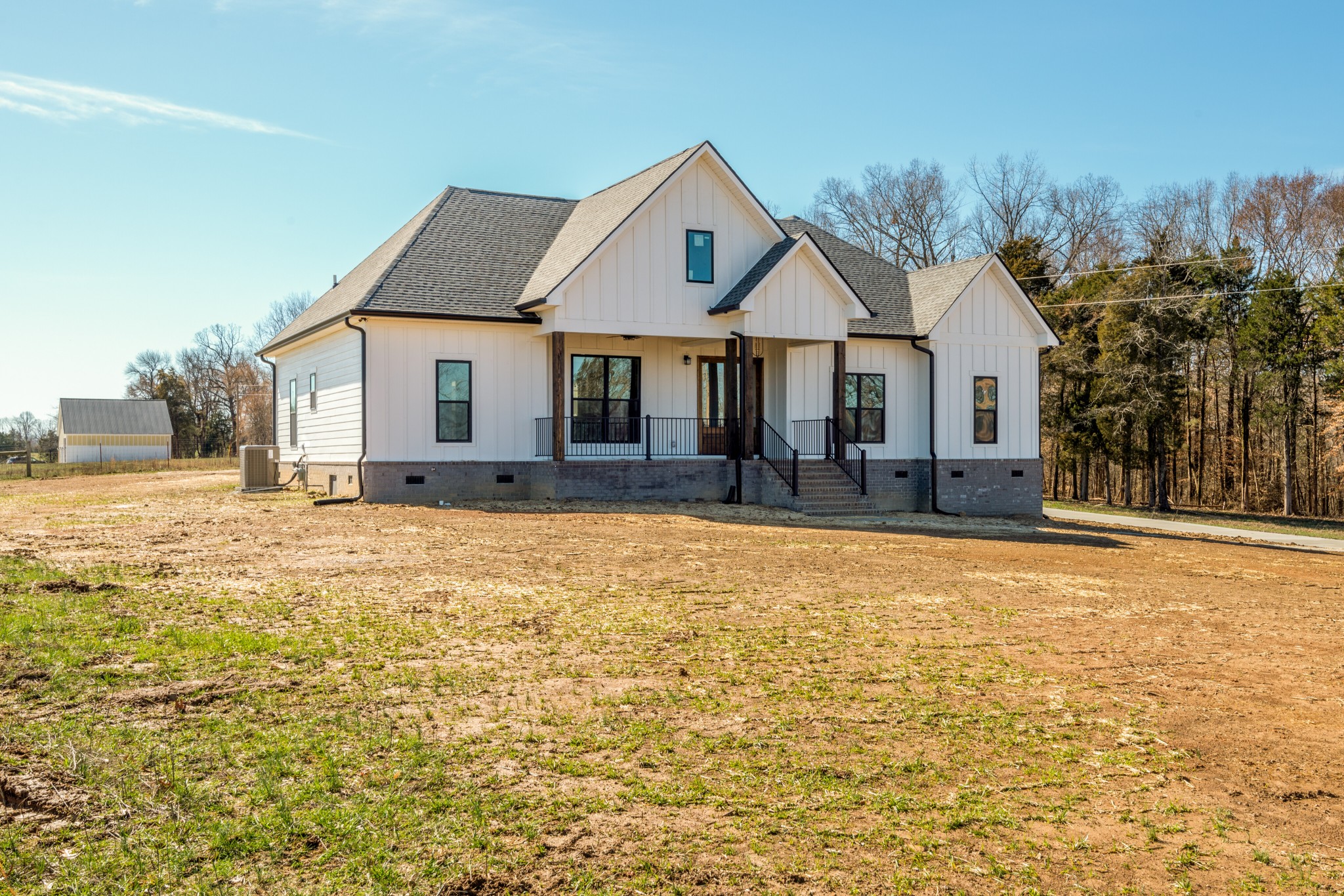 920 Steele Road Charlotte, TN 37036 - Photo 3 of 35 Gallery Image 3