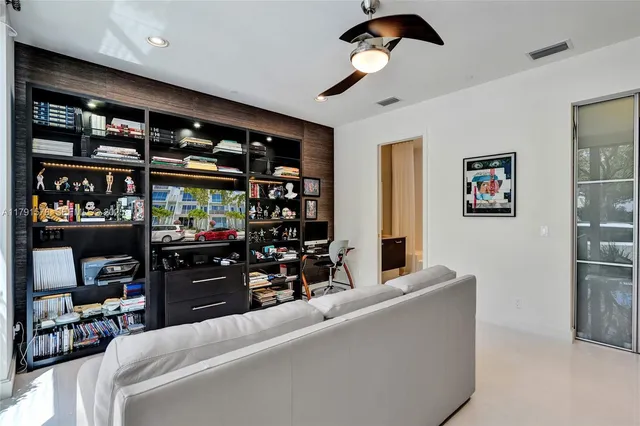 $1,395,000 | 2725 Northeast 1st Street, Pompano Beach, FL 33062