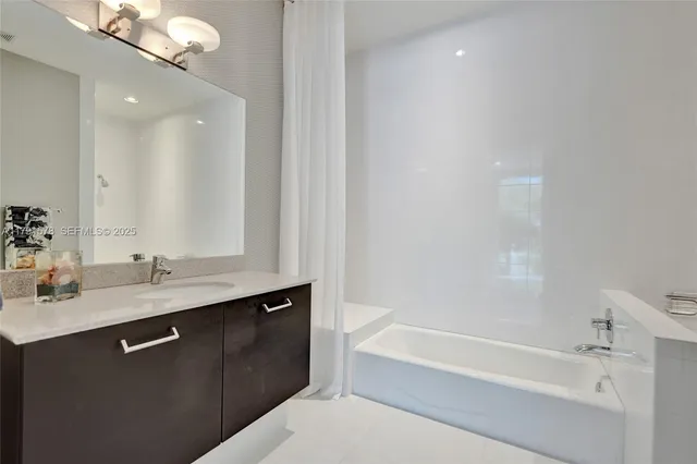 $1,395,000 | 2725 Northeast 1st Street, Pompano Beach, FL 33062