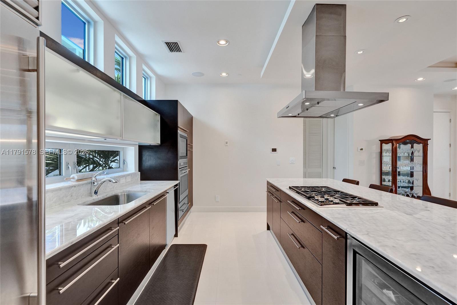 2725 Northeast 1st Street Pompano Beach, FL 33062 - Photo 23 of 59