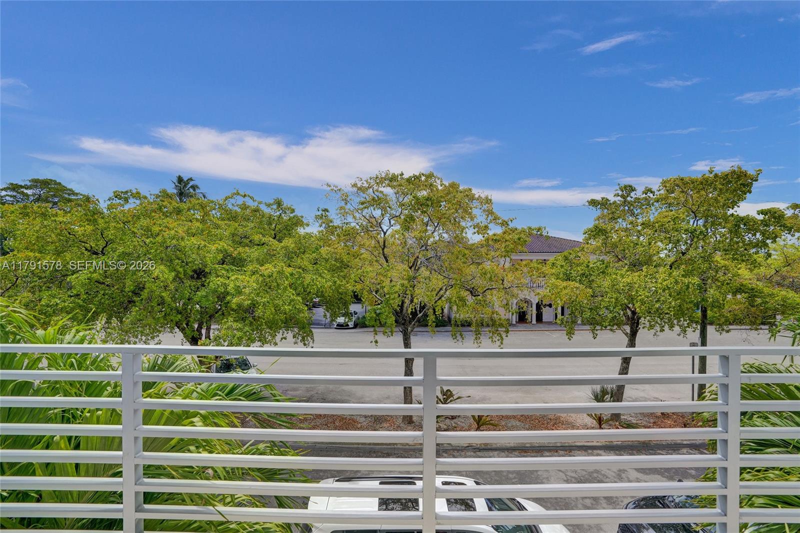 2725 Northeast 1st Street Pompano Beach, FL 33062 - Photo 29 of 59 a view of a yard