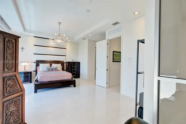 $1,395,000 | 2725 Northeast 1st Street, Pompano Beach, FL 33062