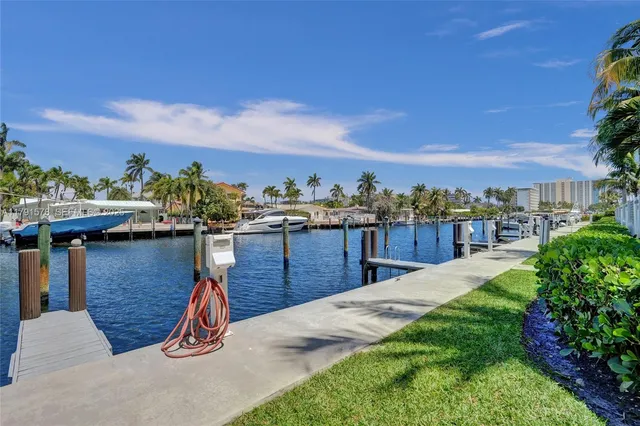 $1,395,000 | 2725 Northeast 1st Street, Pompano Beach, FL 33062