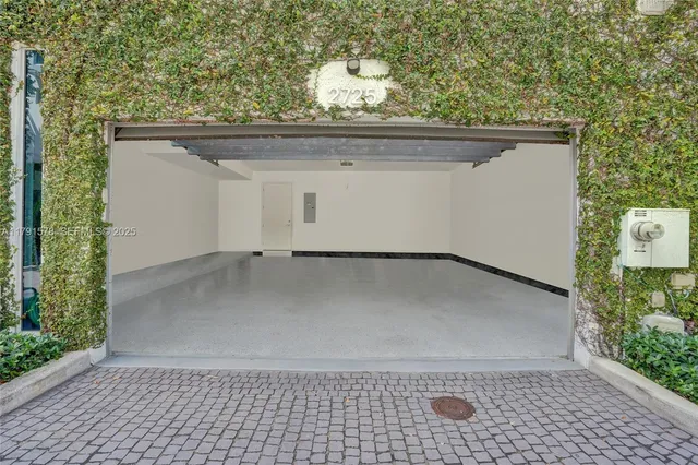 $1,395,000 | 2725 Northeast 1st Street, Pompano Beach, FL 33062