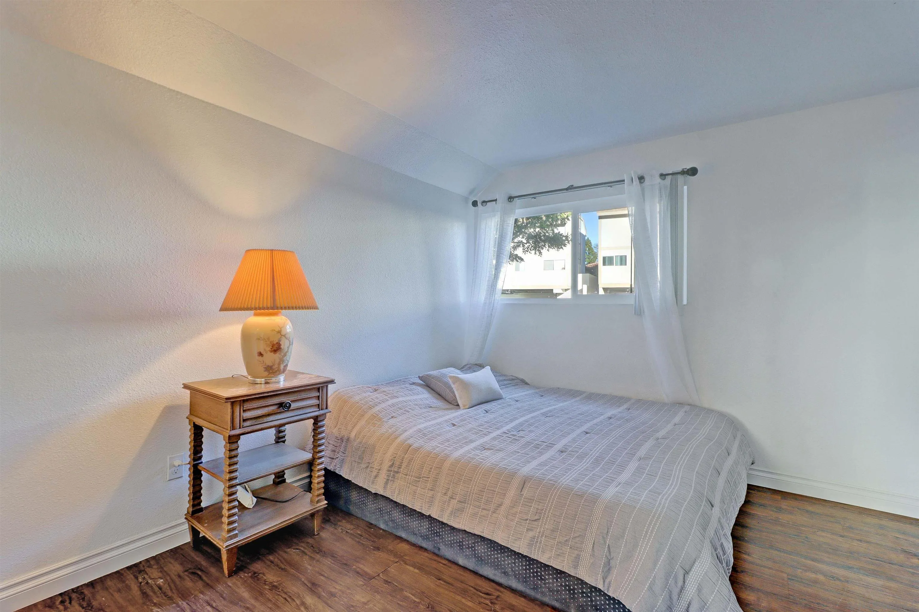 6275 Rancho Mission Road, Unit 112 San Diego, CA 92108 - Photo 8 of 13 Gallery Image 8