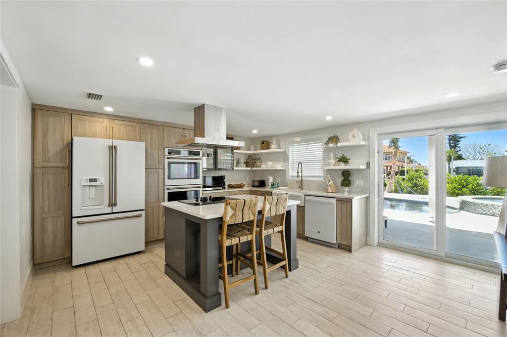 405 28th Street Holmes Beach, FL 34217 - Photo 14 of 55