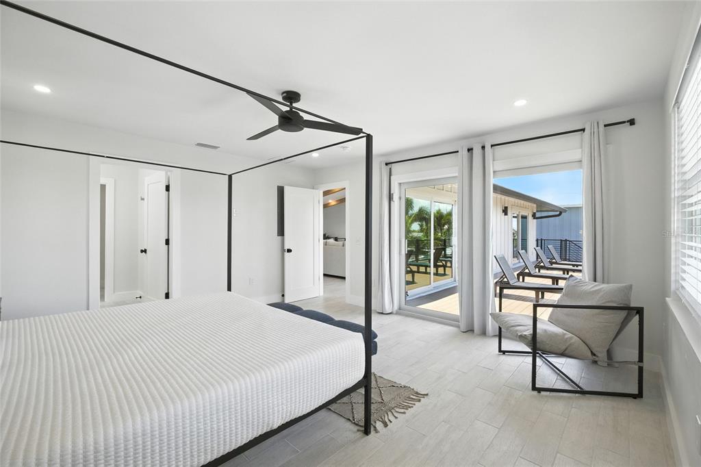 405 28th Street Holmes Beach, FL 34217 - Photo 30 of 50