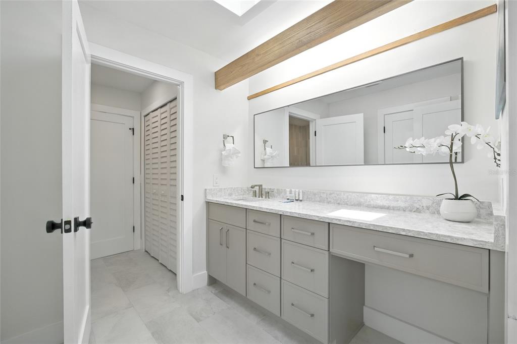 405 28th Street Holmes Beach, FL 34217 - Photo 32 of 55