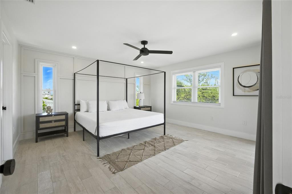 405 28th Street Holmes Beach, FL 34217 - Photo 35 of 50