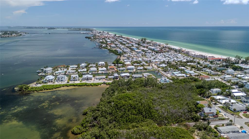 405 28th Street Holmes Beach, FL 34217 - Photo 53 of 55