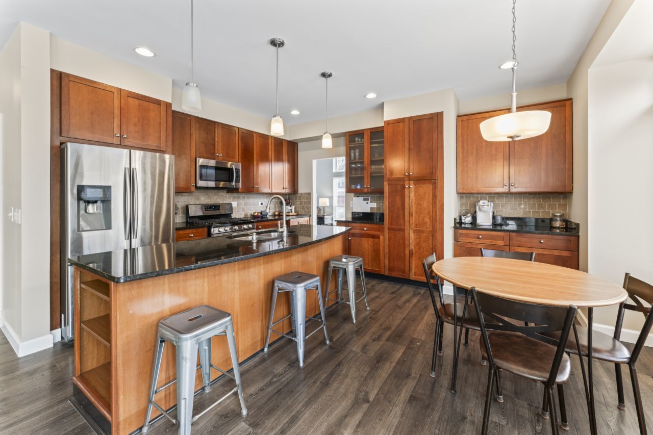 1108 Heavens Gate Lake In The Hills, IL 60156 - Photo 11 of 40