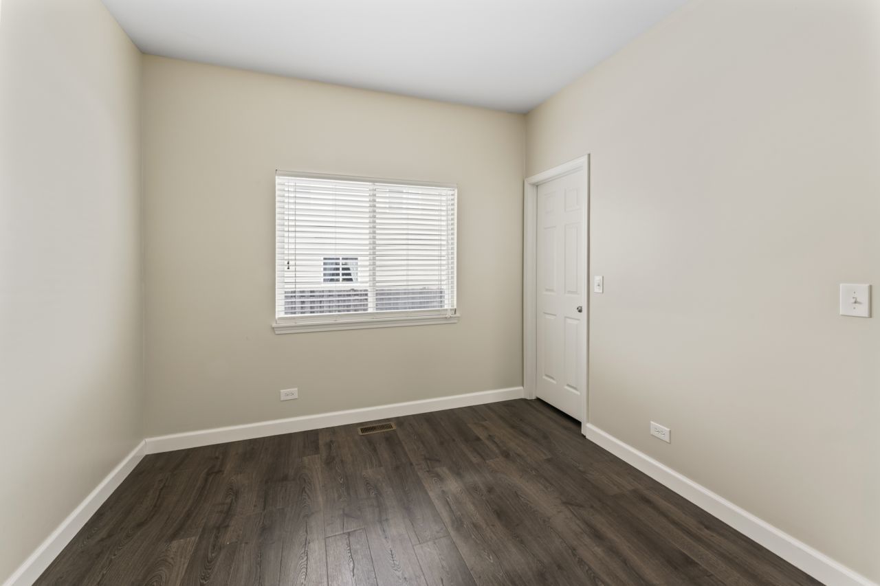 1108 Heavens Gate Lake In The Hills, IL 60156 - Photo 19 of 40