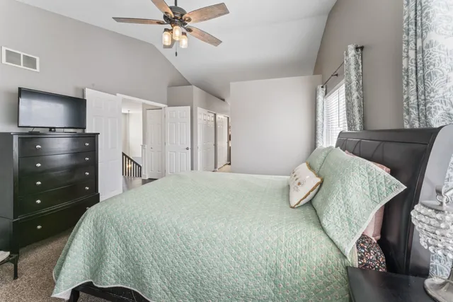 $475,000 | 1108 Heavens Gate, Lake In The Hills, IL 60156