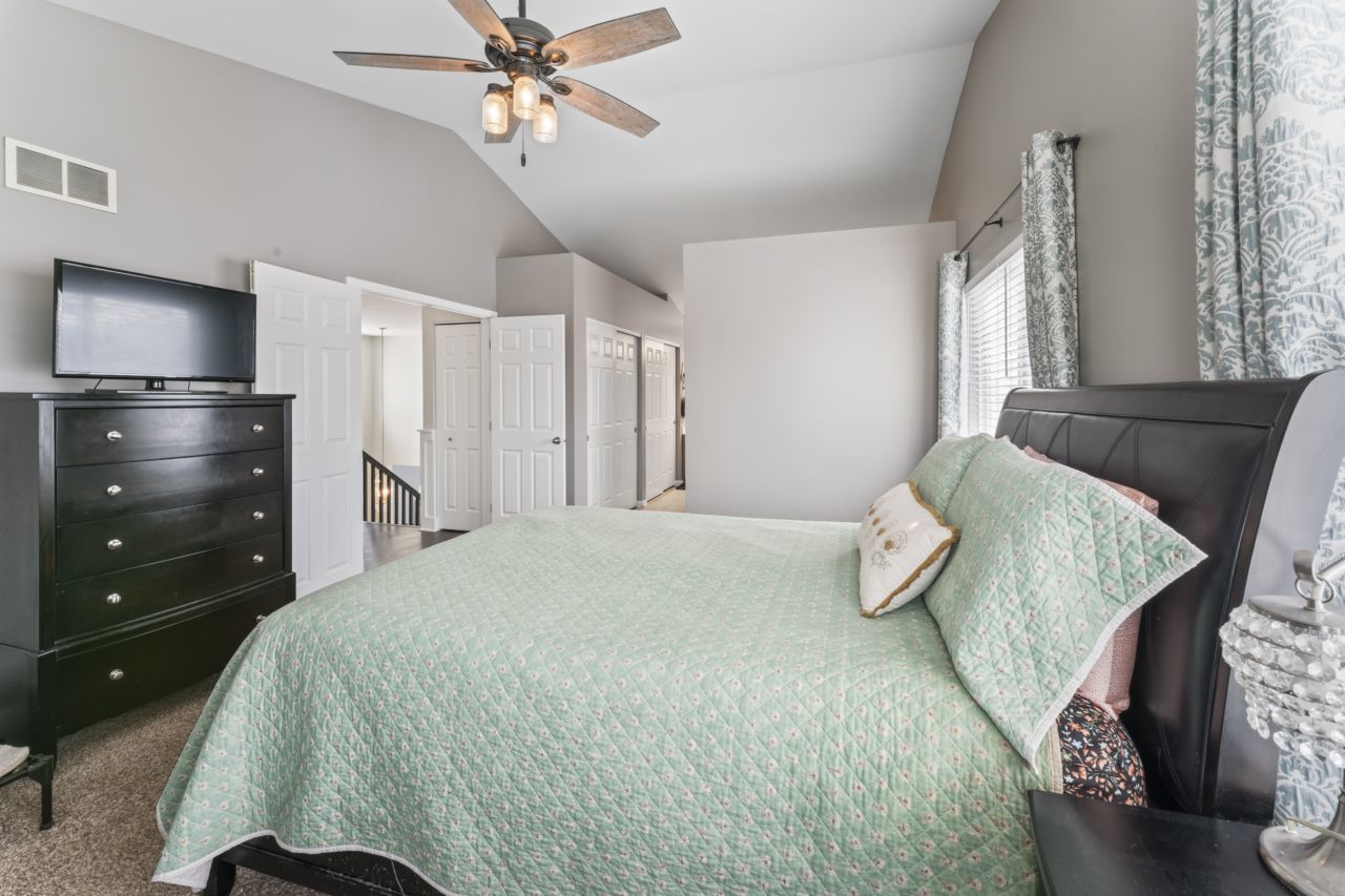 1108 Heavens Gate Lake In The Hills, IL 60156 - Photo 24 of 40