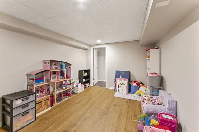 $475,000 | 1108 Heavens Gate, Lake In The Hills, IL 60156