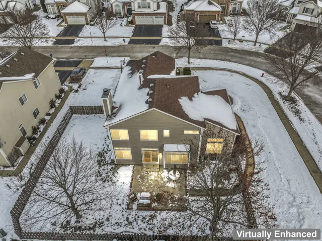 $475,000 | 1108 Heavens Gate, Lake In The Hills, IL 60156