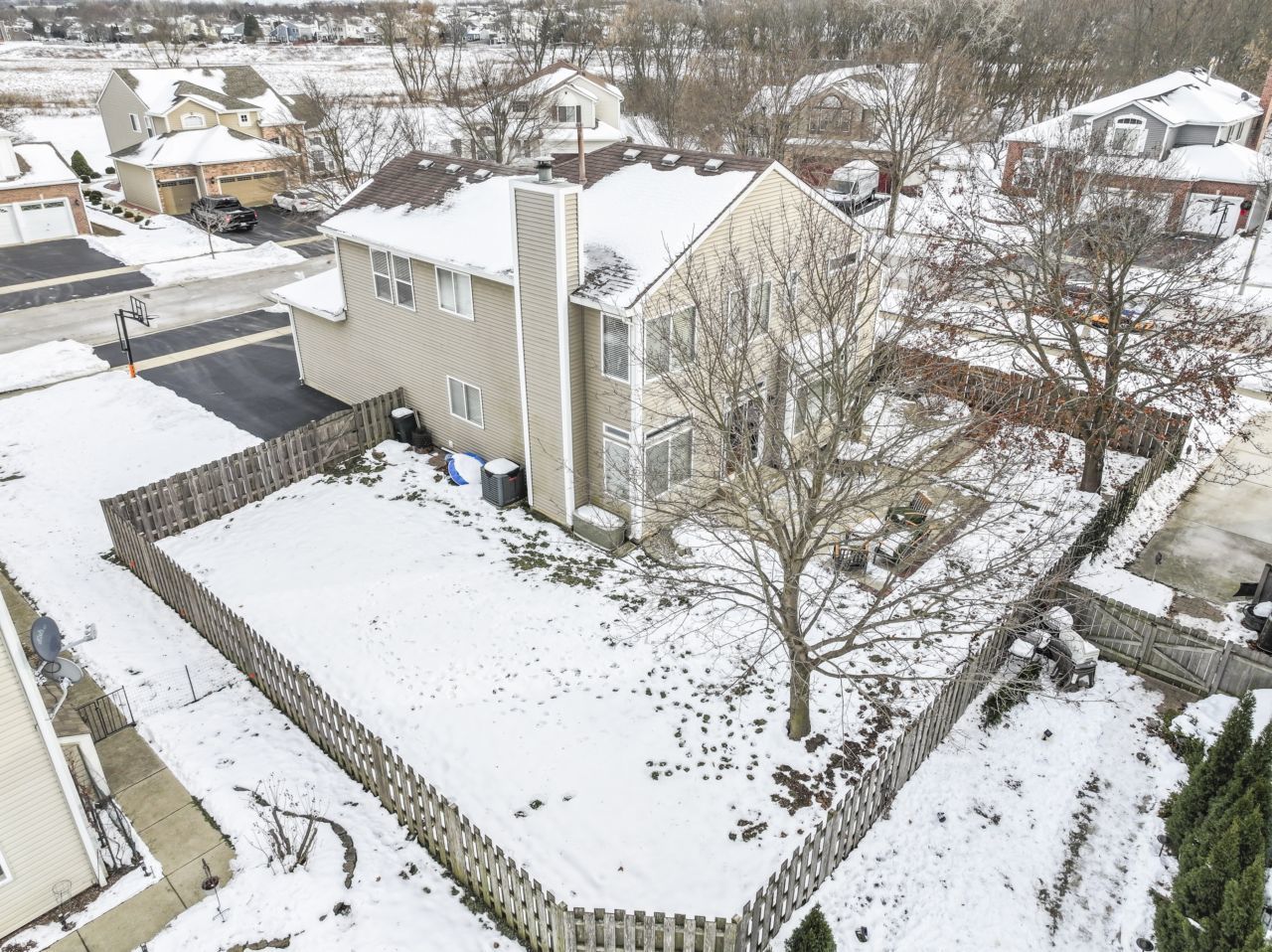 1108 Heavens Gate Lake In The Hills, IL 60156 - Photo 37 of 40