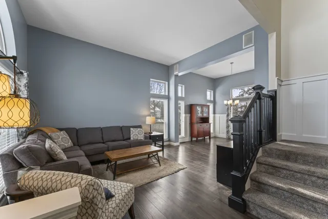 $475,000 | 1108 Heavens Gate, Lake In The Hills, IL 60156