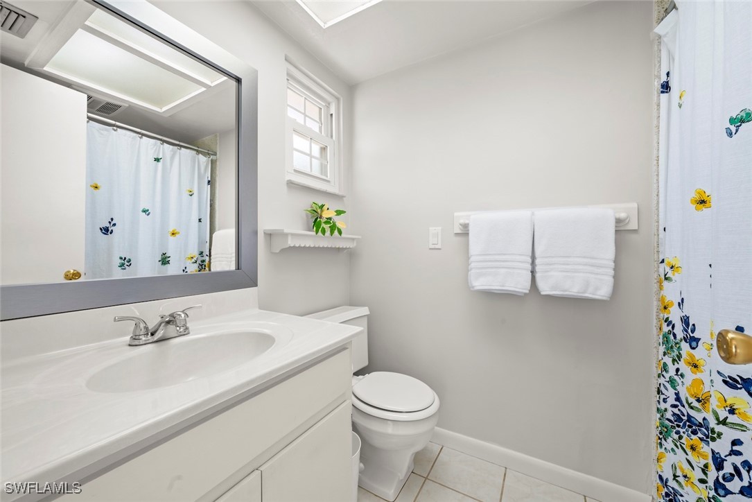 490 Marian Road Sanibel, FL 33957 - Photo 17 of 36