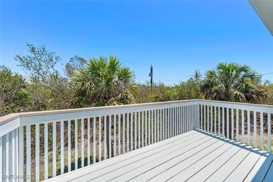 490 Marian Road Sanibel, FL 33957 - Photo 25 of 36