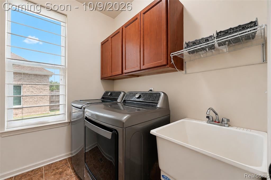 27363 Victoria Road Novi, MI 48374 - Photo 30 of 67 Gallery Image 30