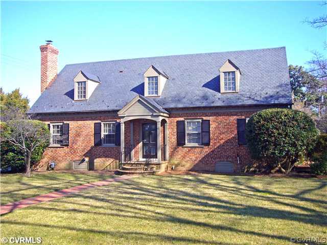 203 Gun Club Road Richmond, VA 23221 - Photo 1 of 12 Exterior Front - Classic Windsor Farms home with s