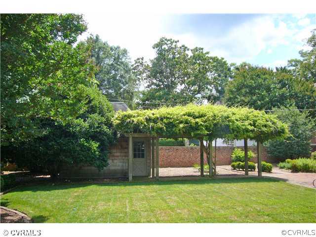 203 Gun Club Road Richmond, VA 23221 - Photo 11 of 12 Yard/Garden