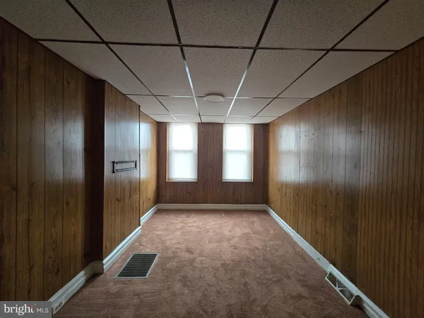 $1,585 | 814 Upland Street, Chester, PA 19013