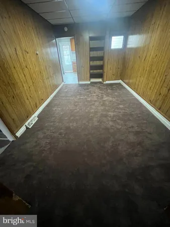 $1,585 | 814 Upland Street, Chester, PA 19013