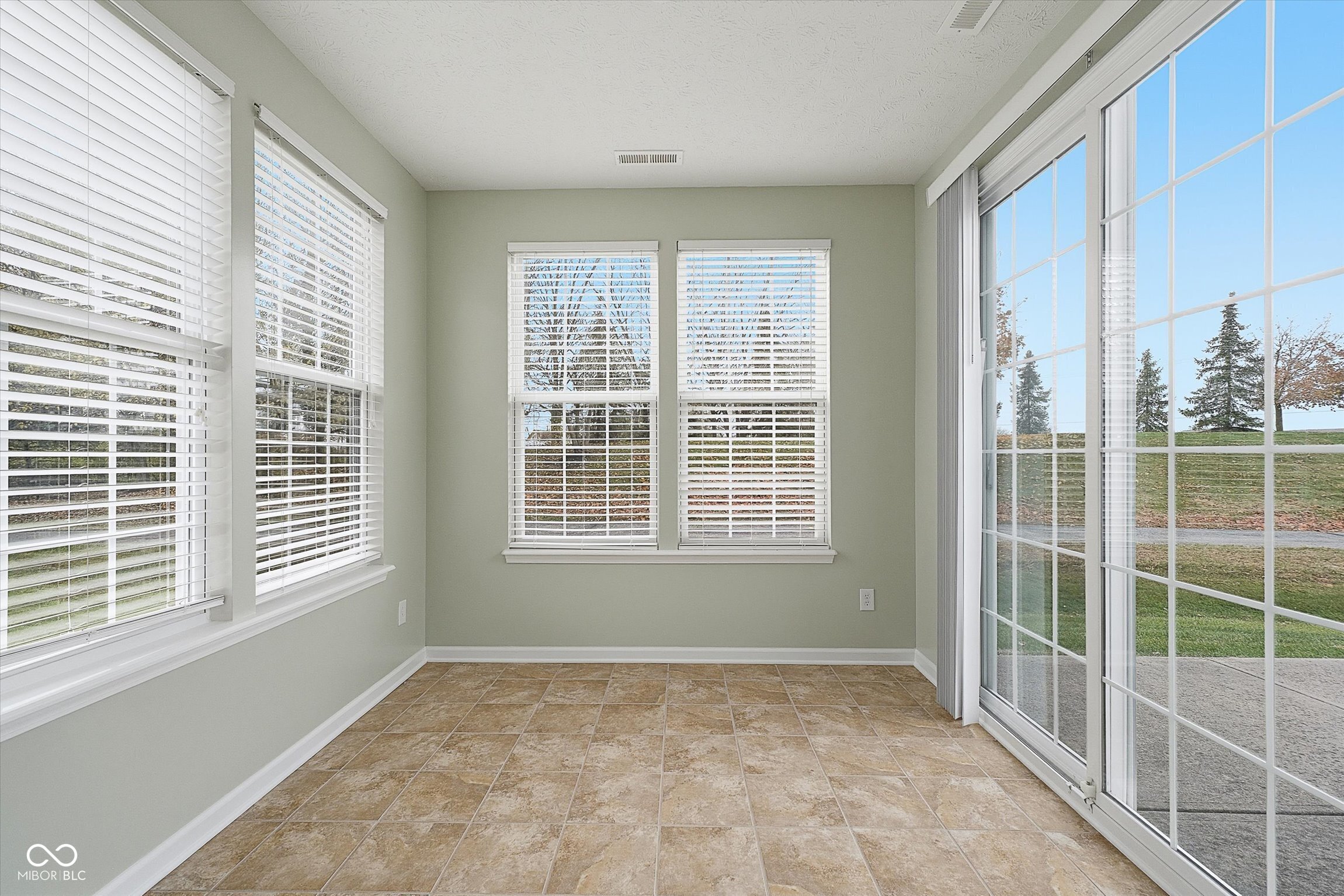 12766 Winery Way Fishers, IN 46037 - Photo 17 of 42