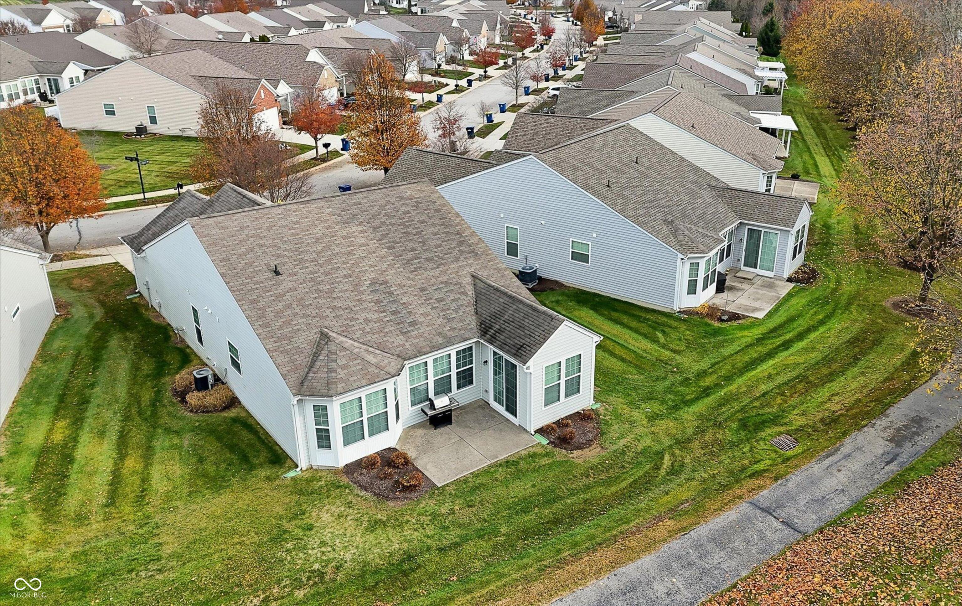 12766 Winery Way Fishers, IN 46037 - Photo 2 of 42