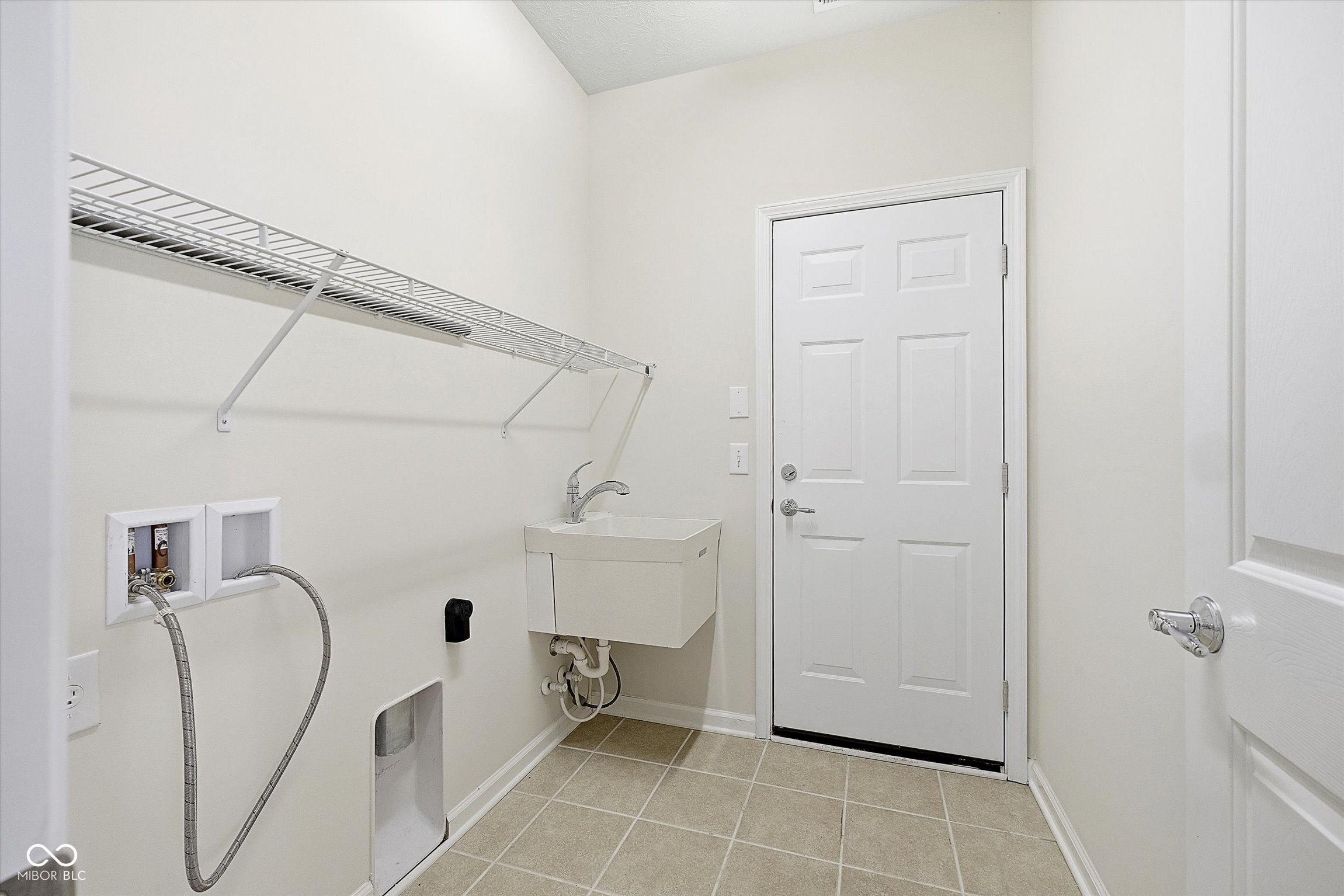 12766 Winery Way Fishers, IN 46037 - Photo 24 of 42