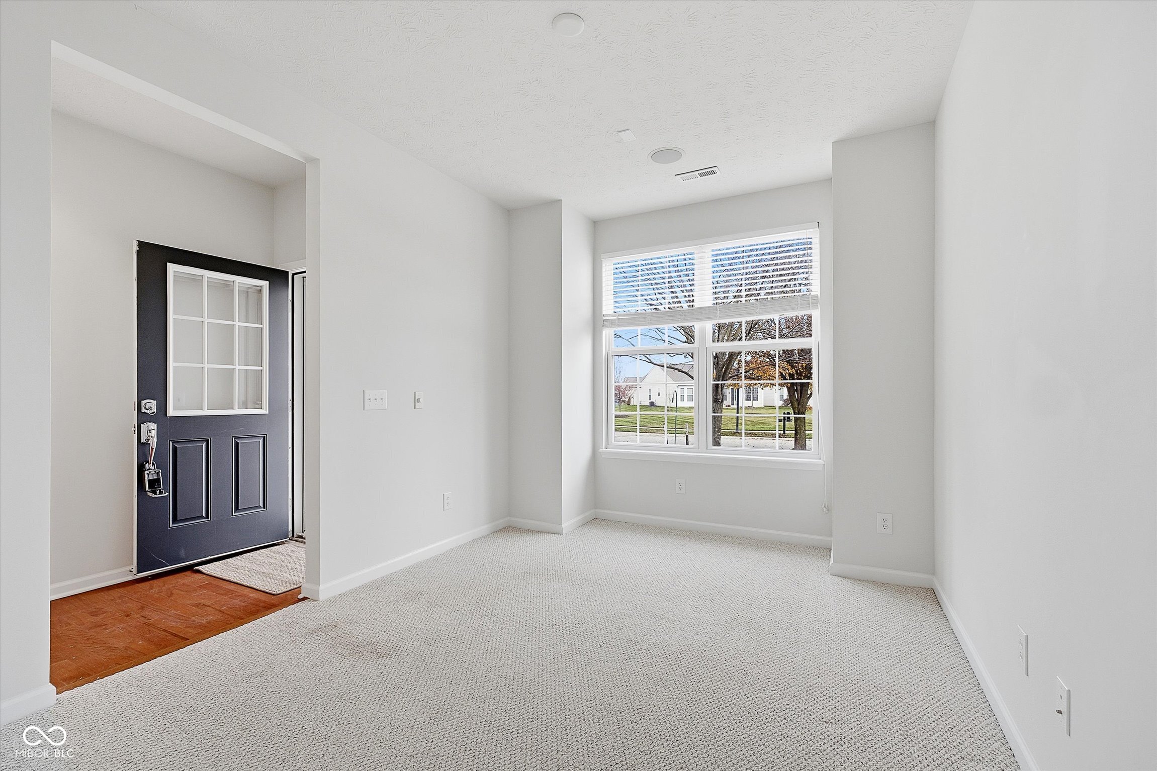 12766 Winery Way Fishers, IN 46037 - Photo 6 of 42