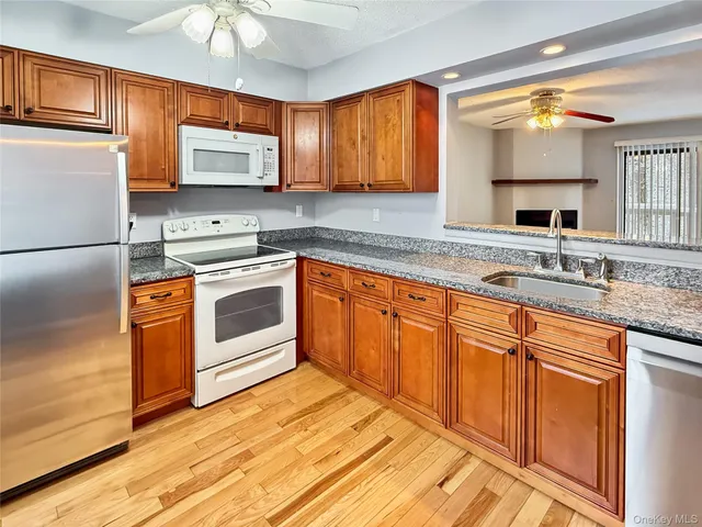 $368,977 | 1206 Chelsea Cove South, Hopewell Junction, NY 12533