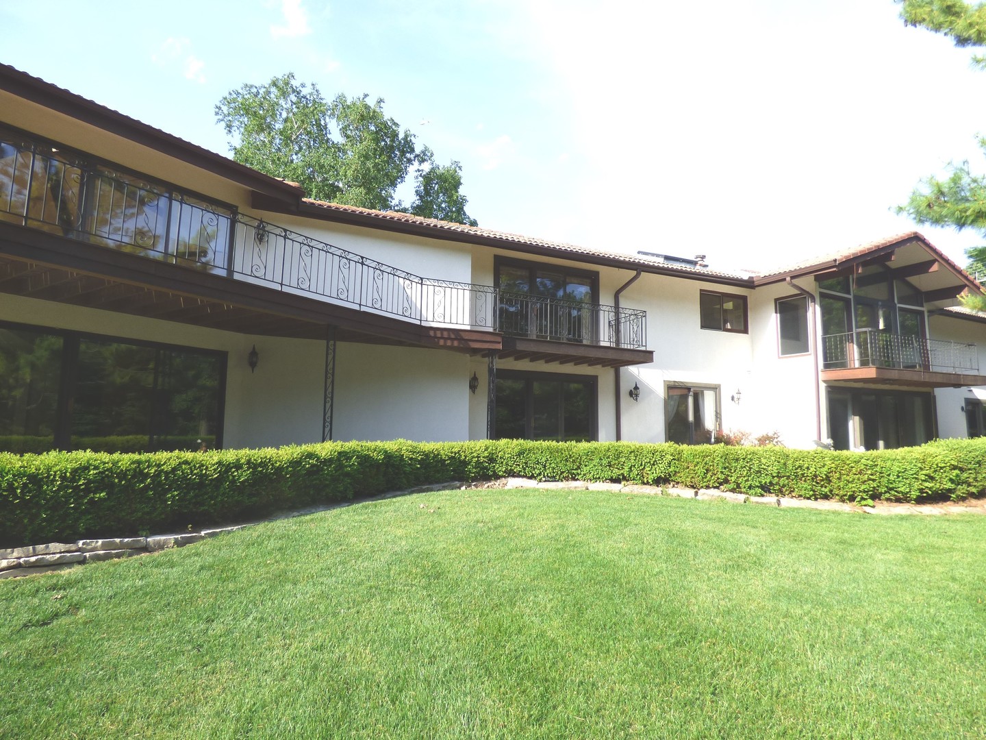 180 Stonegate Road Trout Valley, IL 60013 - Photo 11 of 74