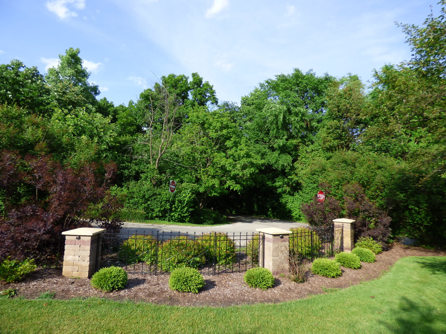 180 Stonegate Road Trout Valley, IL 60013 - Photo 12 of 74
