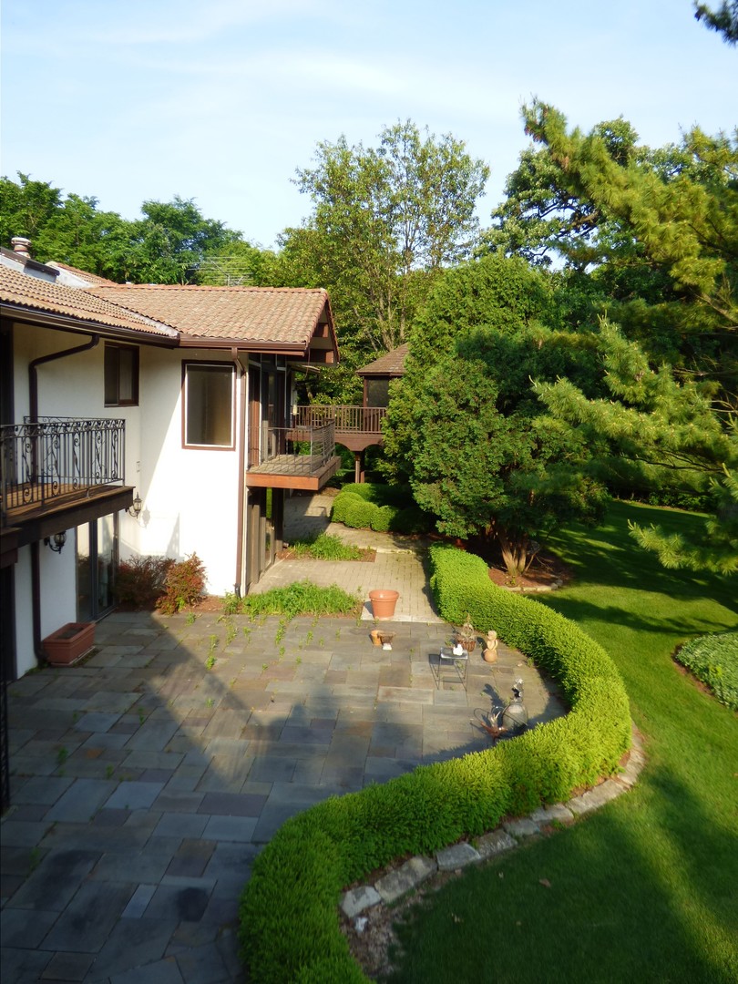 180 Stonegate Road Trout Valley, IL 60013 - Photo 15 of 74