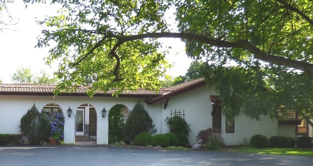 180 Stonegate Road Trout Valley, IL 60013 - Photo 3 of 74