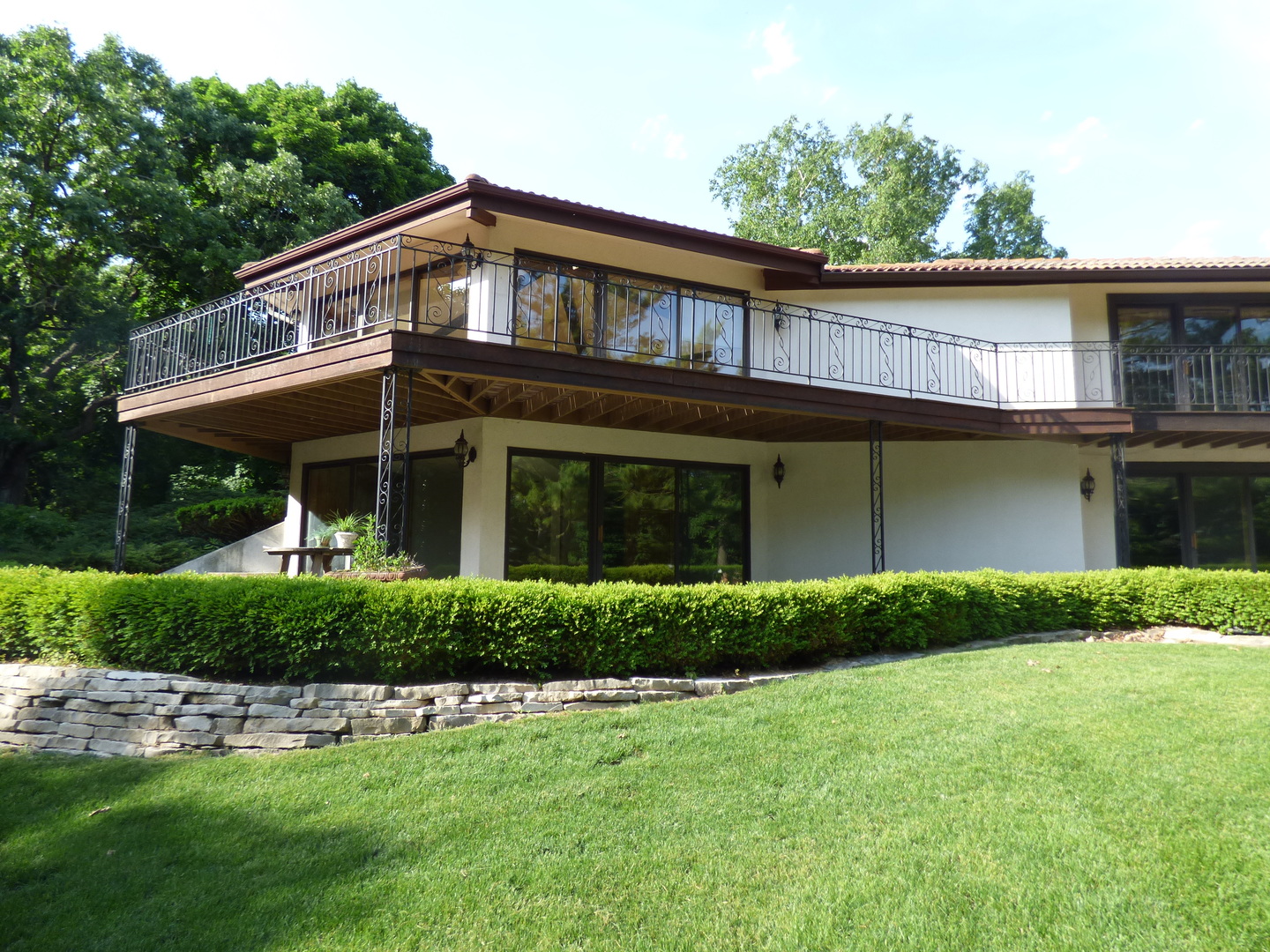 180 Stonegate Road Trout Valley, IL 60013 - Photo 10 of 74