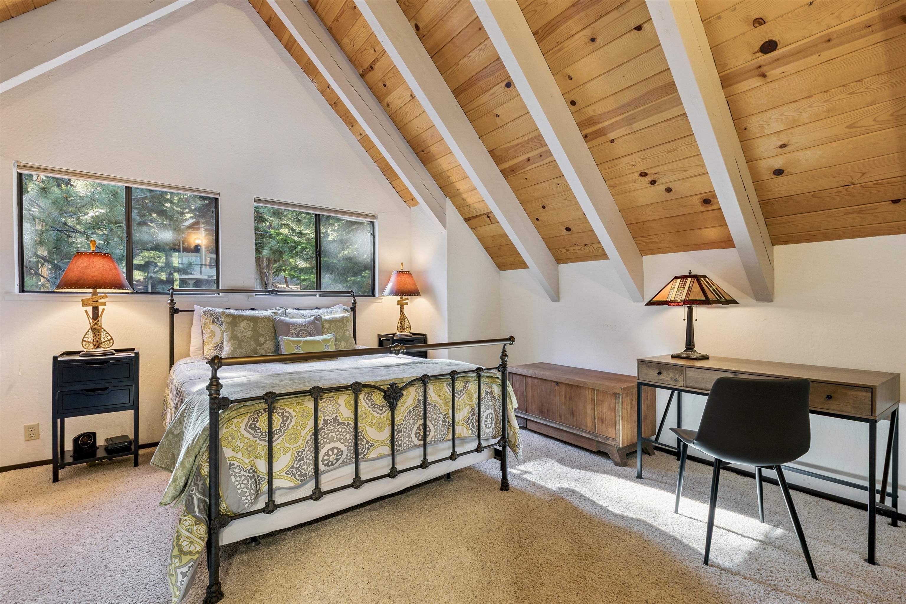 11933 Chamonix Road Truckee, CA 96161 - Photo 21 of 27