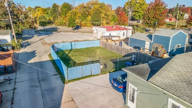 $169,900 | 2004 South 16th Street, Sheboygan, WI 53081