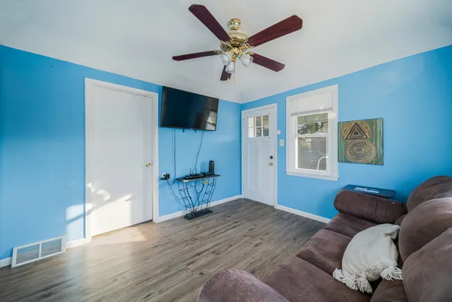 $169,900 | 2004 South 16th Street, Sheboygan, WI 53081