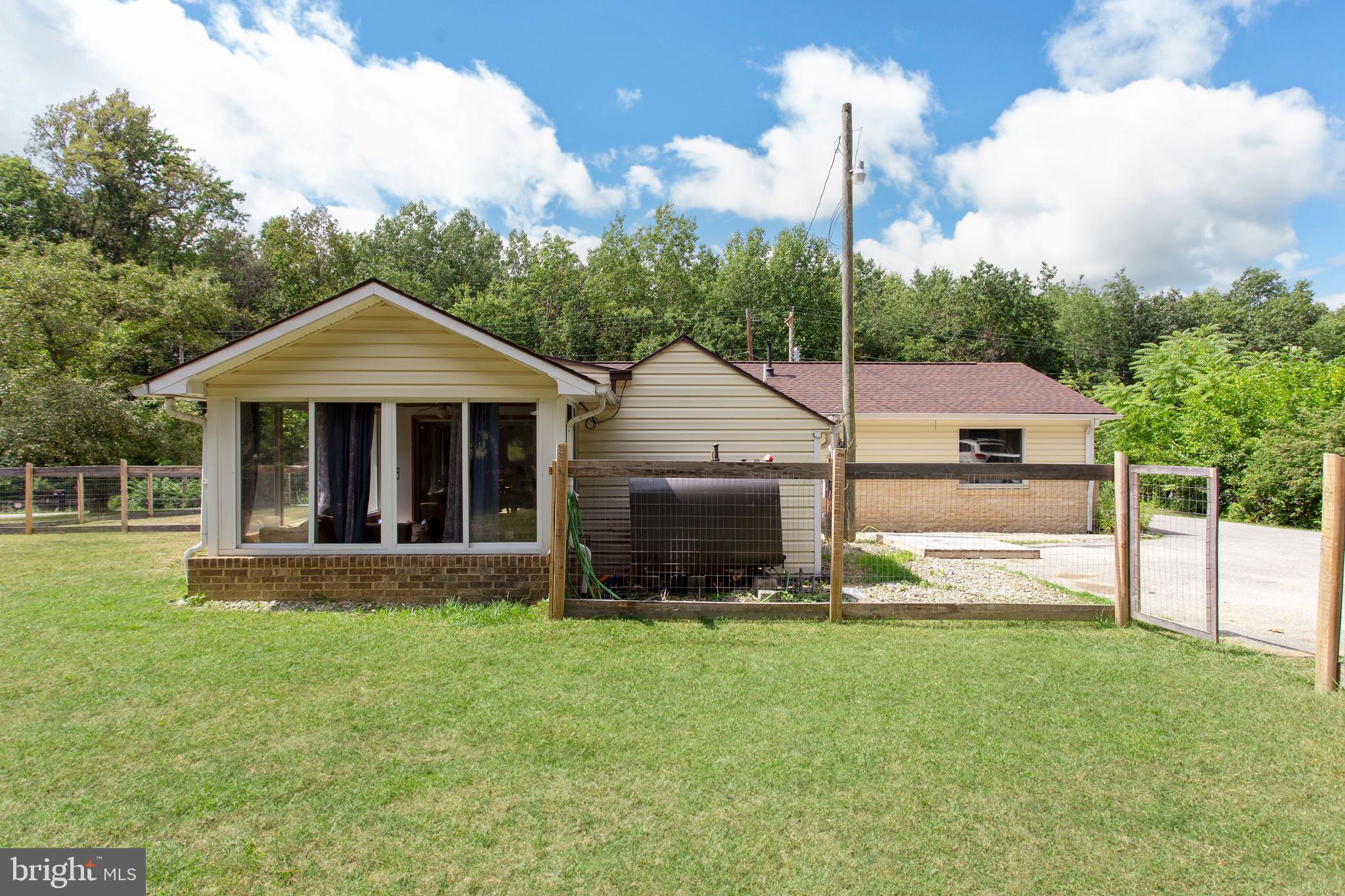 1249 Jackson Square Road Spring Grove, PA 17362 - Photo 6 of 29