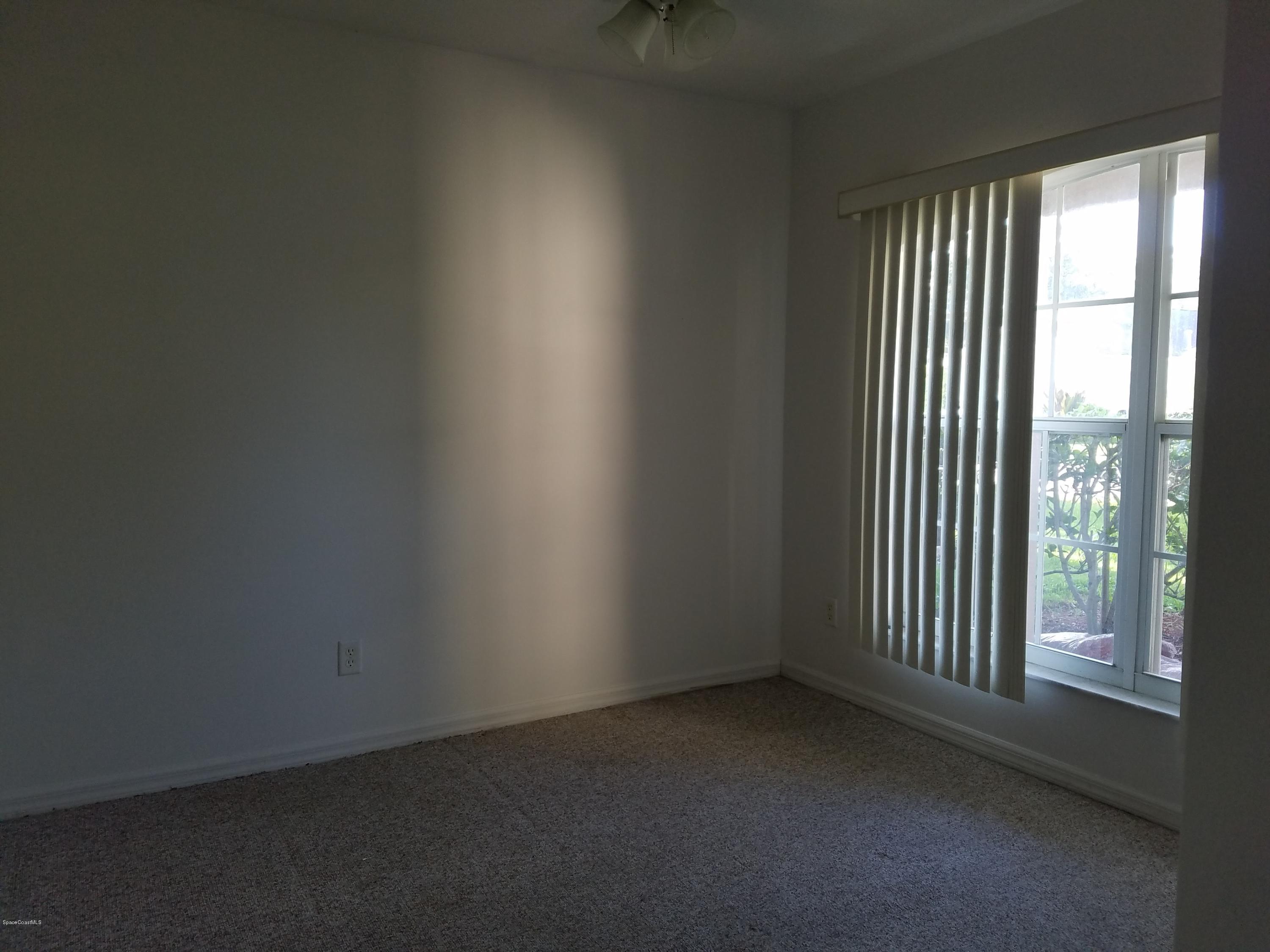 2105 Spring Creek Circle Palm Bay, FL 32905 - Photo 13 of 25 Guest room